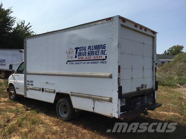 GMC 3500 Box body trucks