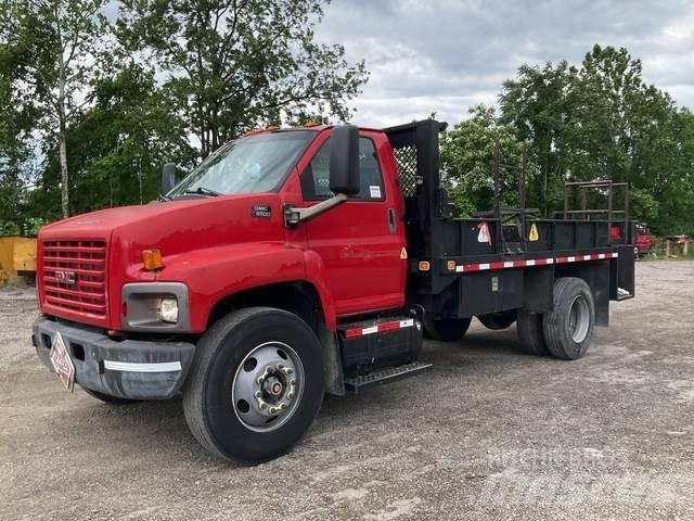 GMC 5500 Platte bakwagens