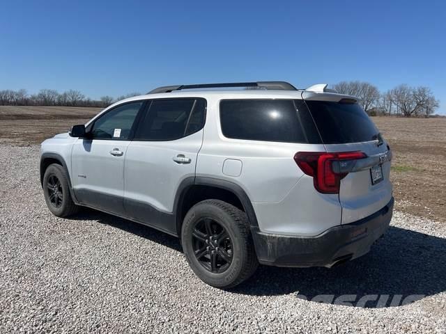 GMC Acadia Auto's