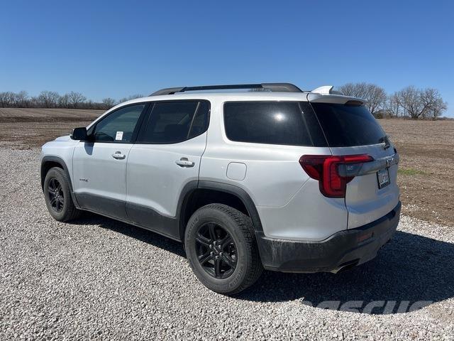 GMC Acadia Auto's