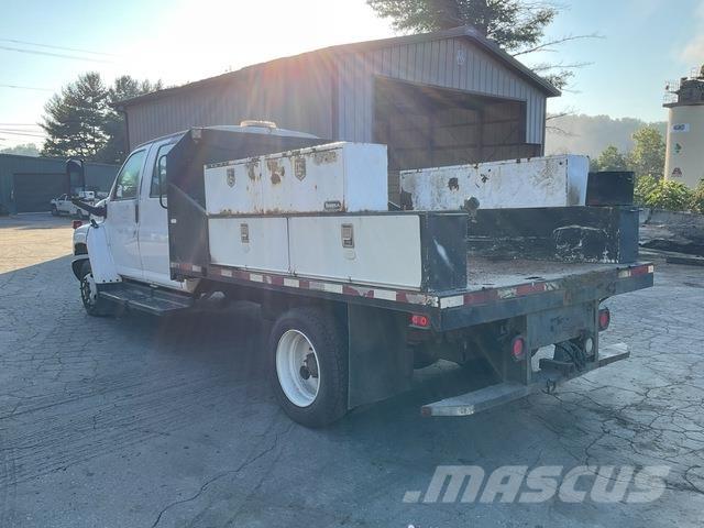 GMC C5500 Platte bakwagens