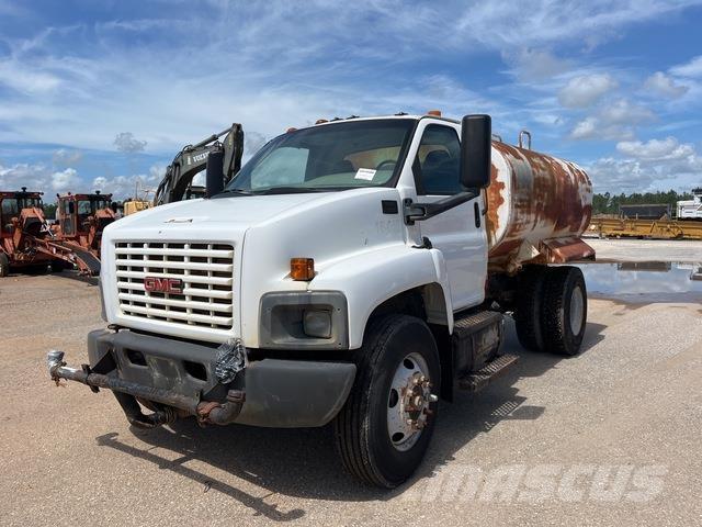 GMC C7500 Water tankwagens