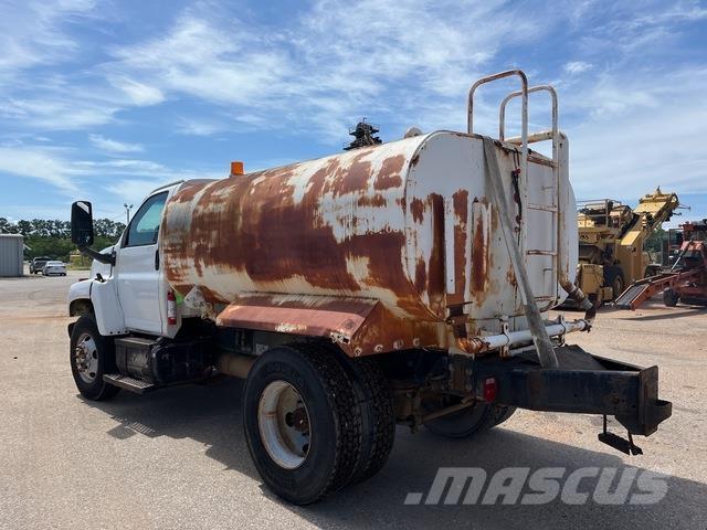 GMC C7500 Water tankwagens