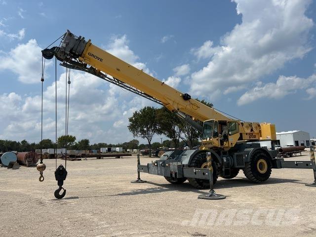 Grove RT700E Ruw terrein kranen