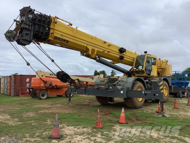 Grove RT890E Ruw terrein kranen