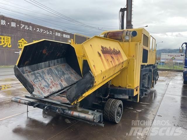 Hanta HRM-4500 Asfaltafwerkmachines