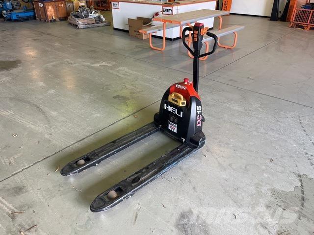 Heli CBD15J Palletiseerders