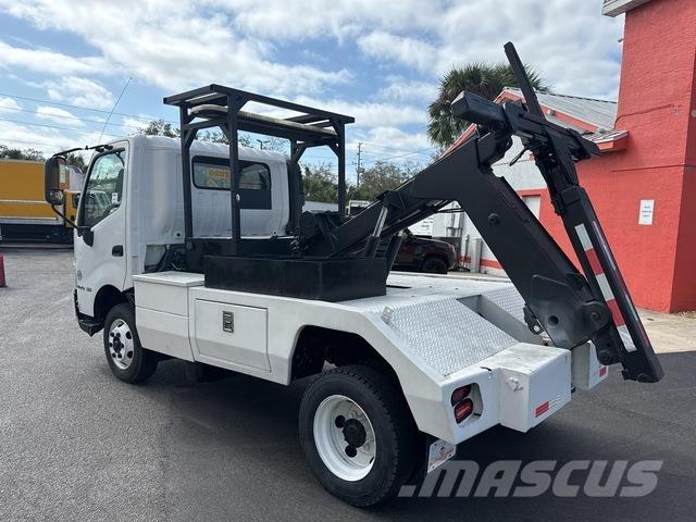 Hino 155 Sleepwagens