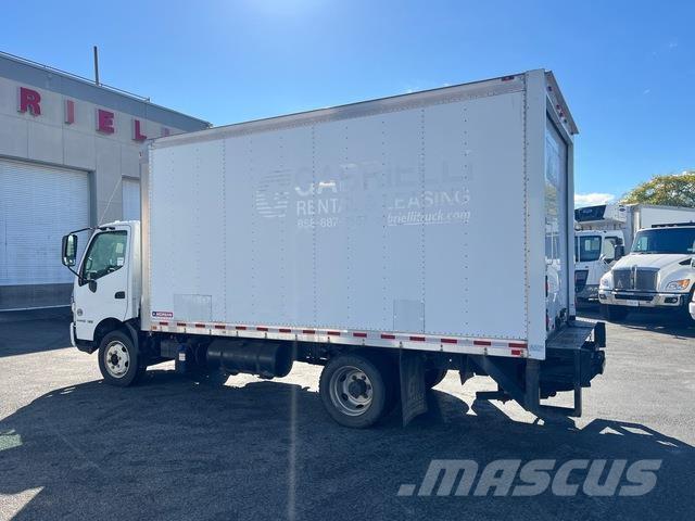 Hino 195 Bakwagens met gesloten opbouw