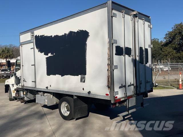 Hino 258 Bakwagens met gesloten opbouw