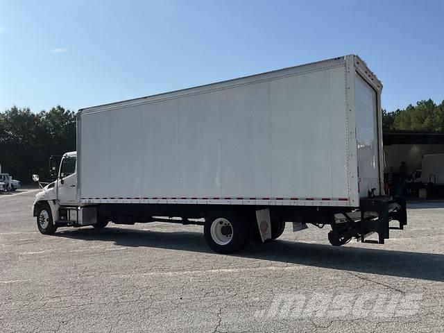 Hino 268 Bakwagens met gesloten opbouw