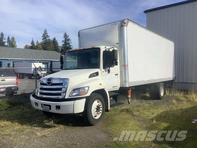 Hino 268 Bakwagens met gesloten opbouw