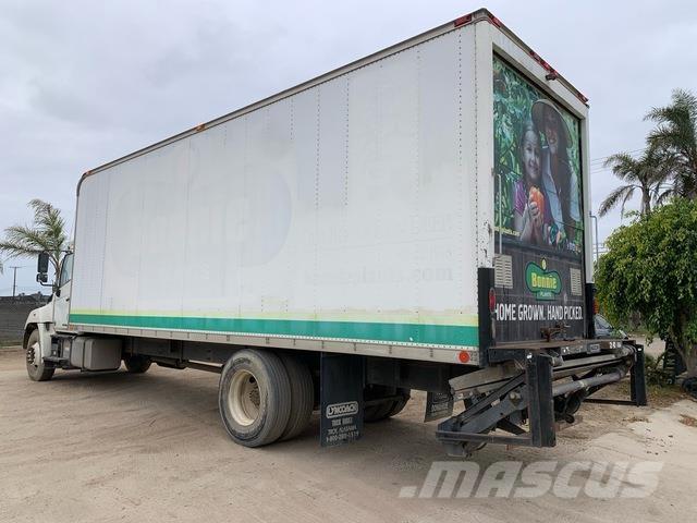 Hino 268 Bakwagens met gesloten opbouw