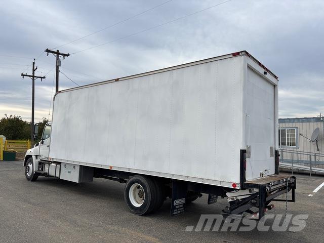 Hino 268 Bakwagens met gesloten opbouw