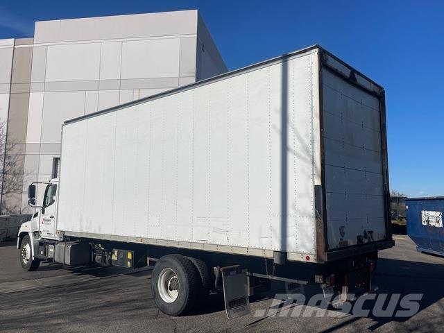  Hino  268A Bakwagens met gesloten opbouw