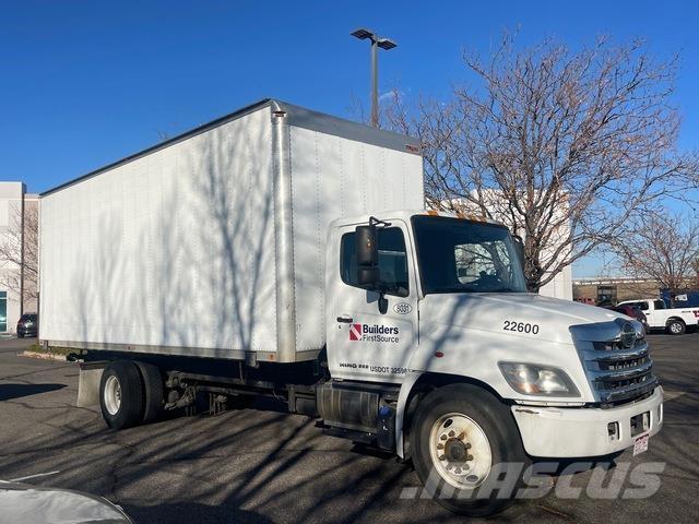  Hino  268A Bakwagens met gesloten opbouw