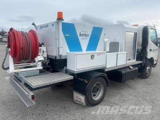Hino 300 921 Water tankwagens