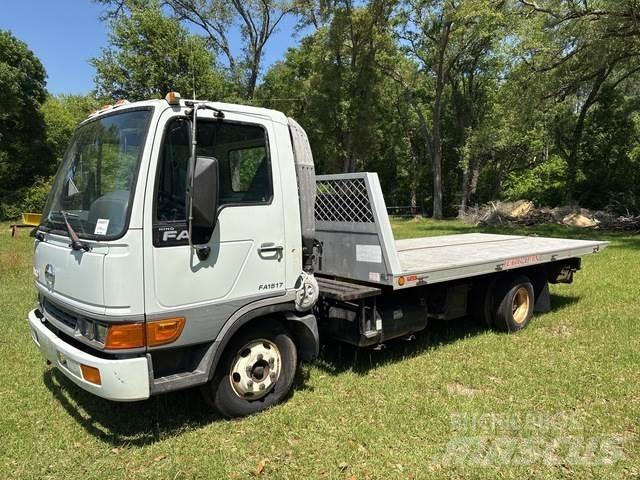 Hino FA1517 Sleepwagens