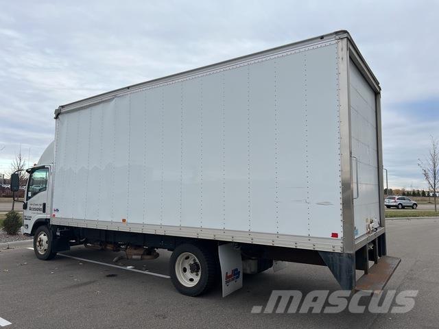 Isuzu NPR Bakwagens met gesloten opbouw