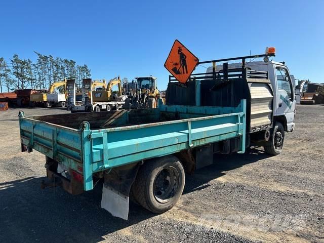 Isuzu NPR 450L Veegwagens