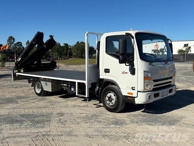 JAC N721 Vlakke laadvloer met kraan