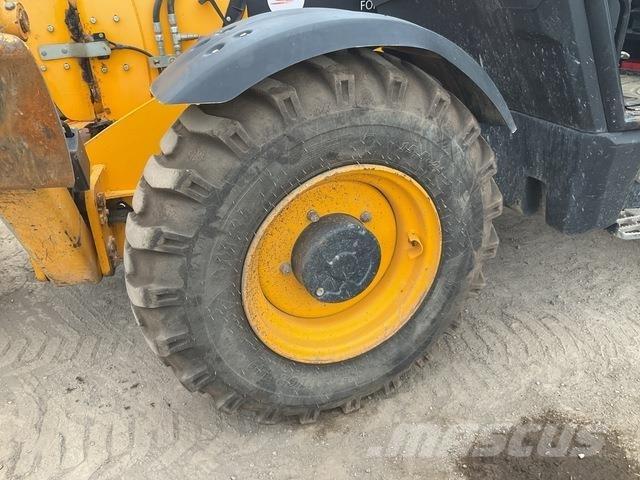 JCB 535-125 Verreikers