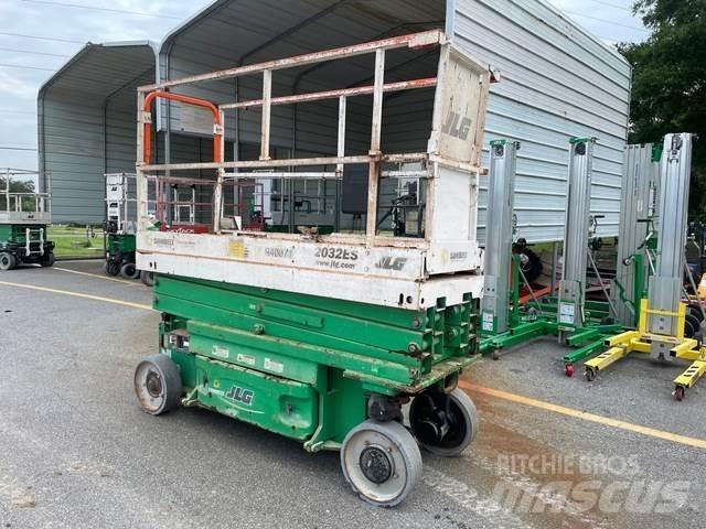 JLG 2032ES Schaarhoogwerkers