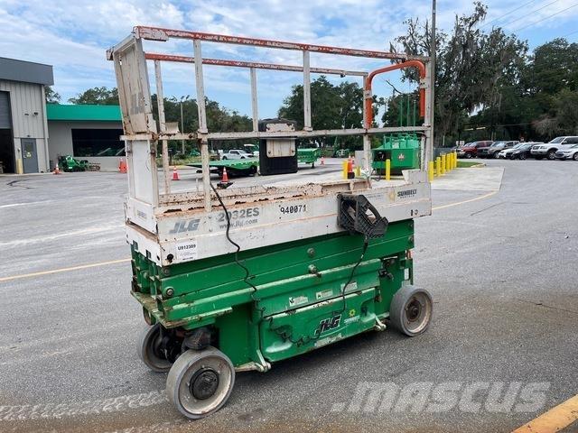 JLG 2032ES Schaarhoogwerkers