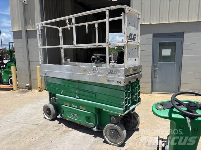 JLG 2630ES Schaarhoogwerkers