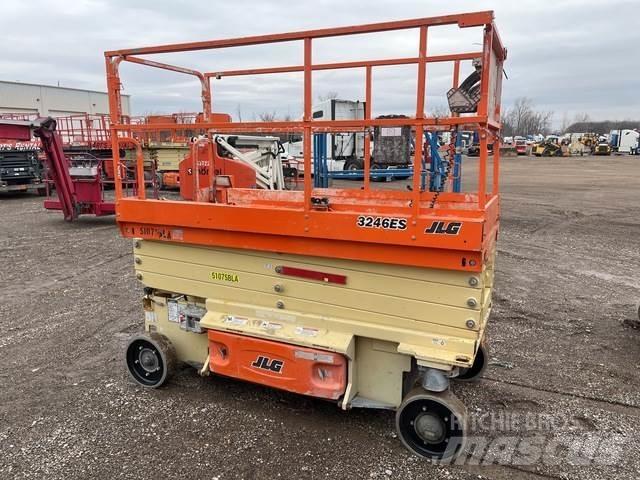 JLG 3246ES Schaarhoogwerkers