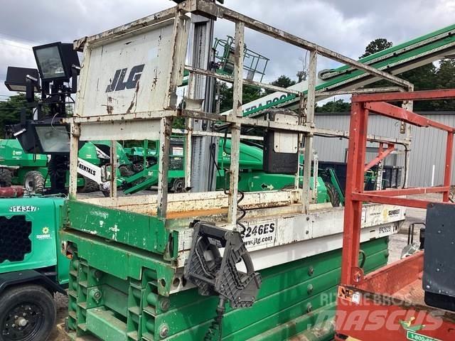JLG 3246ES Schaarhoogwerkers