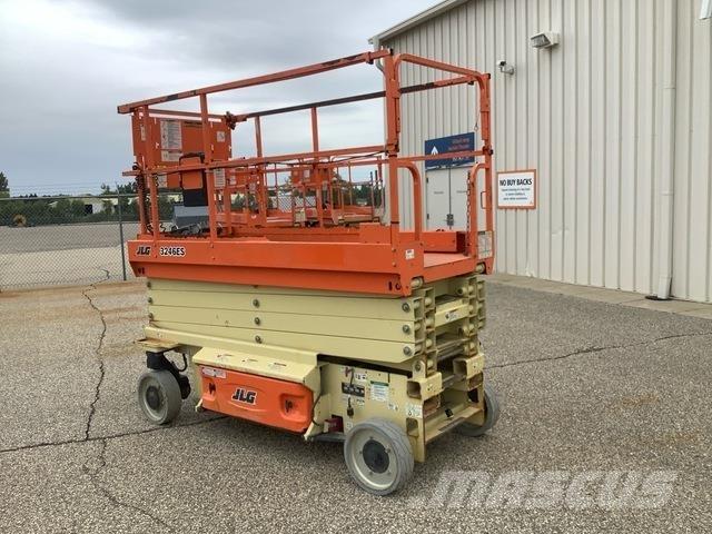 JLG 3246ES Schaarhoogwerkers