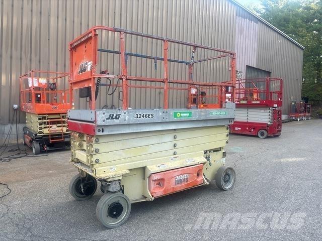 JLG 3246ES Schaarhoogwerkers