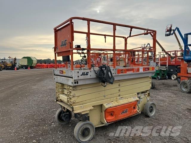 JLG 3246ES Schaarhoogwerkers