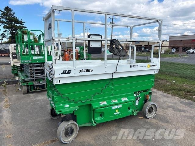 JLG 3246ES Schaarhoogwerkers