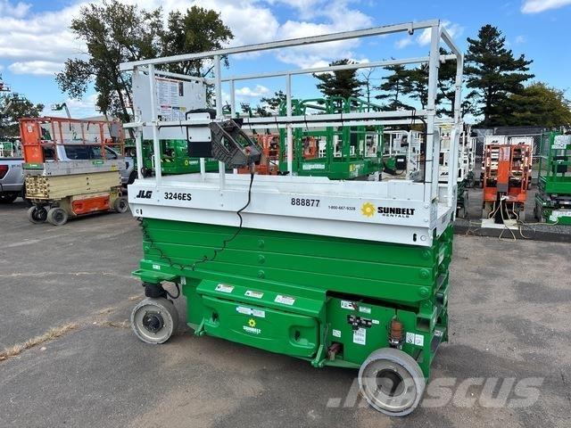 JLG 3246ES Schaarhoogwerkers