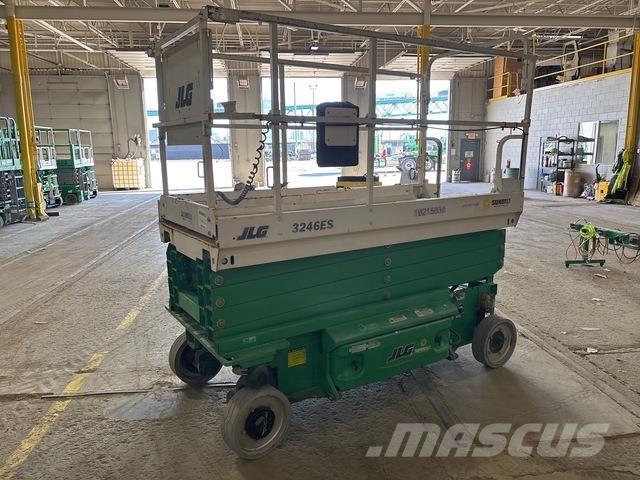 JLG 3246ES Schaarhoogwerkers