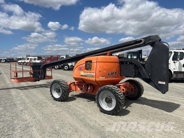 JLG 600A Knikarmhoogwerkers
