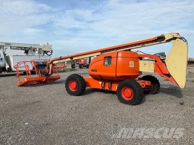 JLG 600A Knikarmhoogwerkers