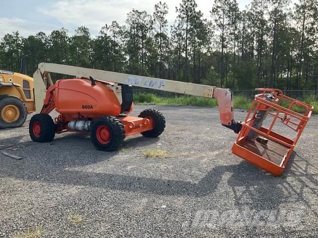 JLG 600A Knikarmhoogwerkers