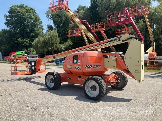JLG 600A Knikarmhoogwerkers