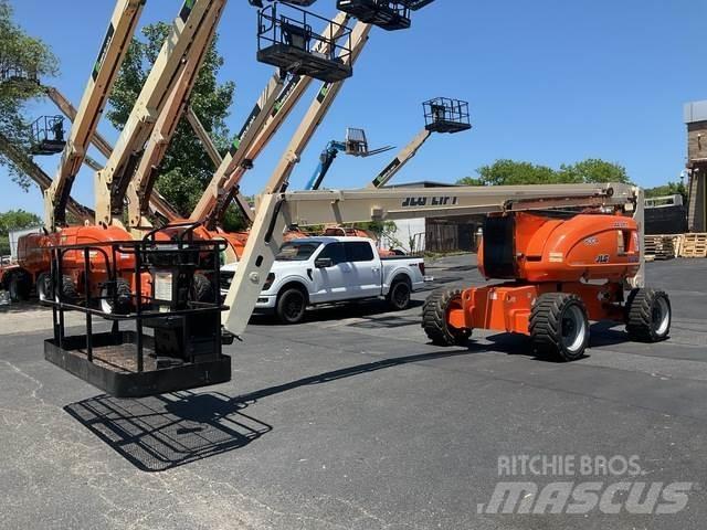 JLG 800A Knikarmhoogwerkers
