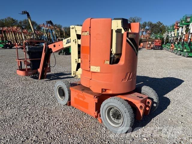 JLG E300AJ Knikarmhoogwerkers