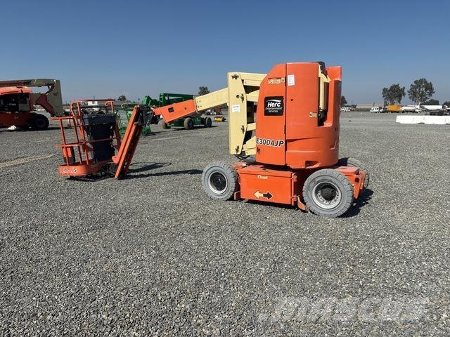 JLG E300AJP Knikarmhoogwerkers