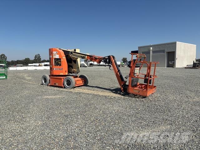 JLG E300AJP Knikarmhoogwerkers