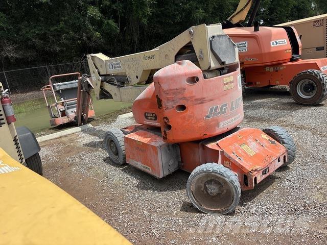 JLG E400AJP Knikarmhoogwerkers