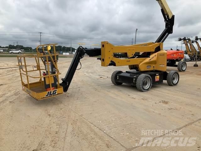 JLG E450AJ Knikarmhoogwerkers