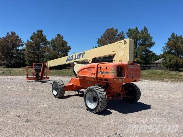 JLG M600JP Knikarmhoogwerkers