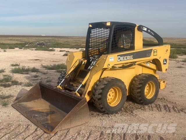 John Deere 325 Schrankladers