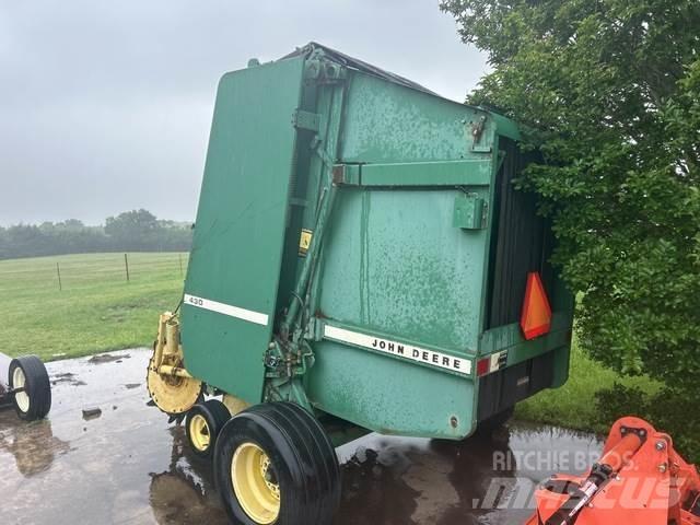 John Deere 430 Ronde-balenpersen